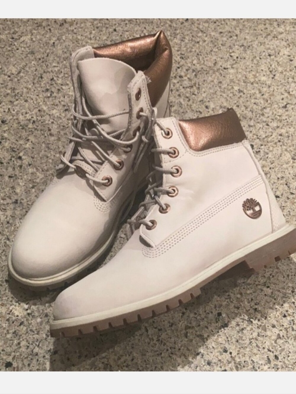 Women’s 8.5 Timberland A1Q9G Cream/Rose Gold Leather Boots